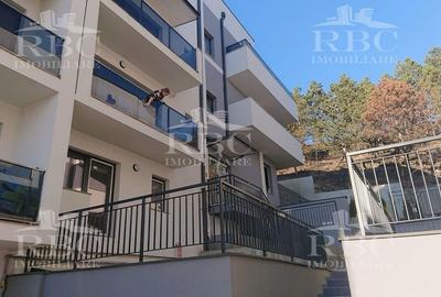 Apartament cu 2 camere semidecomandat în Florești