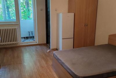 Garsonieră decomandată în Central - 3