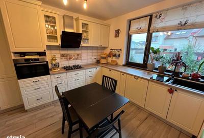 Casă cu 4 camere cu Teren 400 Mp în Bradu - 3