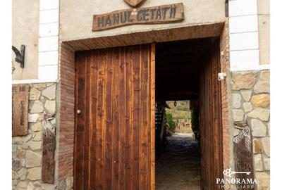 Pensiune rustică din Transilvania de vânzare în centrul comunei Saschi - 3
