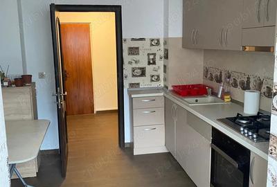 Apartament cu 3 camere semidecomandat în Dristor - 8