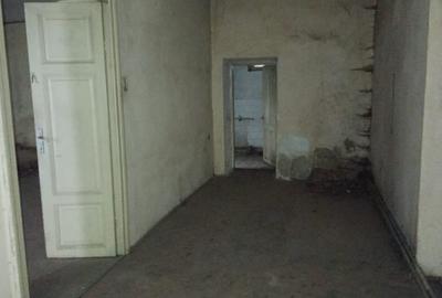 Vilă 6 camere în Centru Iași, 197mp, teren 330mp, deschidere dublă, zonă ultrace Vilă 6 camere în Centru Iași, 197mp, teren 330mp, deschidere dublă, zonă ultrace - 7