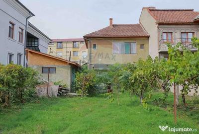Casă cu 3 camere cu Teren 562 Mp în Central - 2