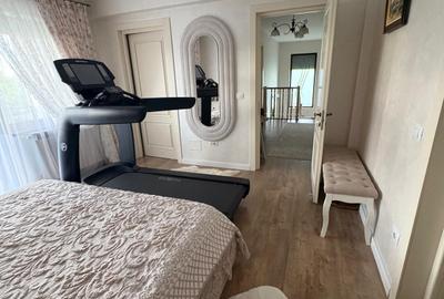 Casă cu 5 camere cu Teren 1500 Mp în Bucium - 4