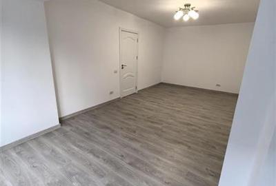 Apartament cu 2 camere decomandat, mobilat în Polonă - 4