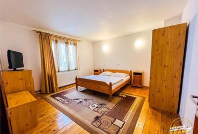 FILM! Pensiune in decor de poveste, loc de istorie si legend - 11