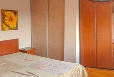Apartament cu 4 camere decomandat în Centrul Civic - 4