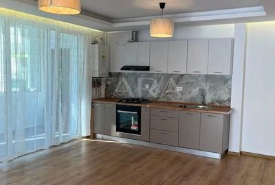 Apartament cu 3 camere semidecomandat în Florești