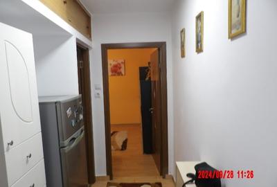 Apartament cu 2 camere nedecomandat, mobilat în Casa de Cultură
