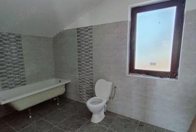 Casă cu 4 camere cu Teren 306 Mp în Chișoda - 9