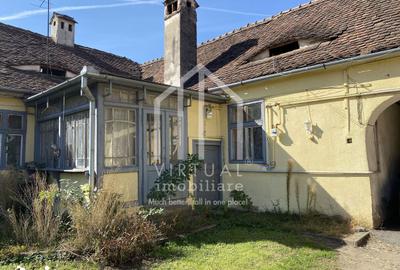 Casă cu 3 camere cu Canalizare în Central