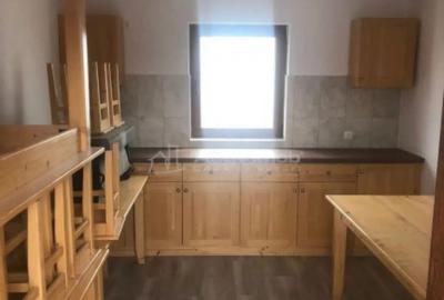 Casă cu 10 camere cu Teren 300 Mp în Cristian - 4