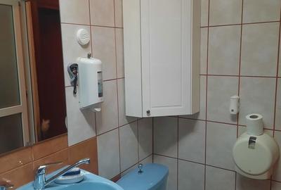 Apartament cu 3 camere semidecomandat în Central - 2