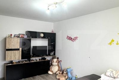 Apartament de vanzare, cu 3 camere decomandat, 60 mp, zona Astra - 2