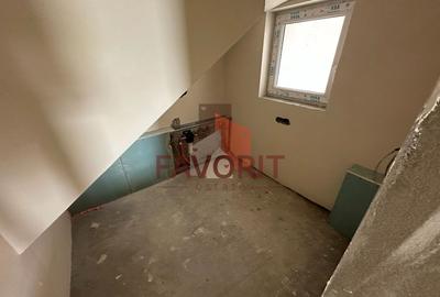 Duplex cu 5 camere cu Canalizare în Săcălaz - 10