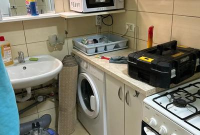 Garsonieră decomandată în Central