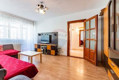 Apartament cu 3 camere decomandat, mobilat în Iancului