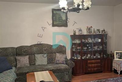 Apartament cu 3 camere decomandat în Răcădău - 4