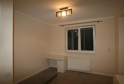Apartament cu 3 camere decomandat în Tineretului - 3