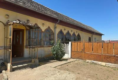 2 case de vanzare Poiana Mare 4400 metri patra?i - 1