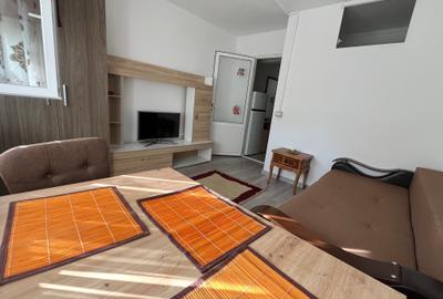 Garsonieră decomandată, mobilată în CET - 2