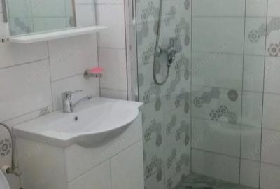 Apartament cu 2 camere decomandat în Micro 16 - 3