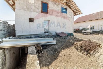 Casă 4  camere,600 mp teren Livada - 4