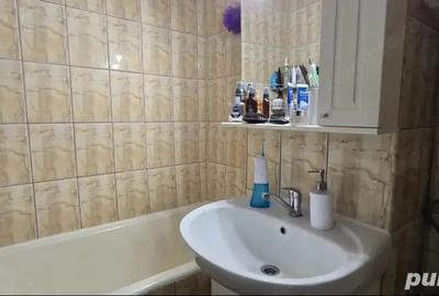 Inchiriez ap 3 camere zona Mall - 2