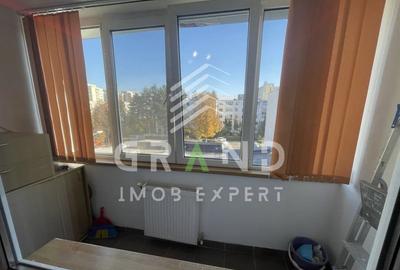 Chirie Apartament spatios 3 camere, balcon, etaj intermediar - cartier Manastur - 3