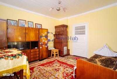 Casă cu 6 camere cu Teren 2223 Mp în Voinești - 5