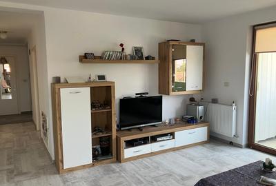 Apartament cu 3 camere decomandat, mobilat în Calea Urseni