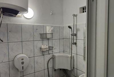 Garsonieră decomandată în Central - 1