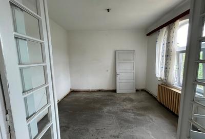 Casă 4 camere, 701 mp teren – Câmpulung, vedere superbă - 3
