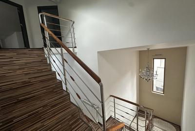 Vila individuala de vanzare cu 6 camere in zona 13 Septembrie - 17