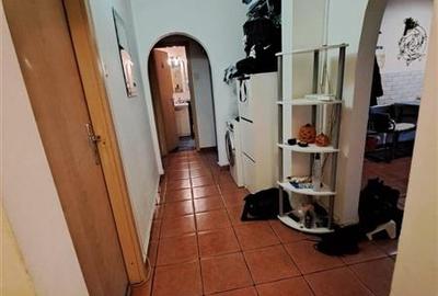 4 camere,et 2, Torontalului, 2 bai, 2 balcoane, centrala proprie, clima - 16