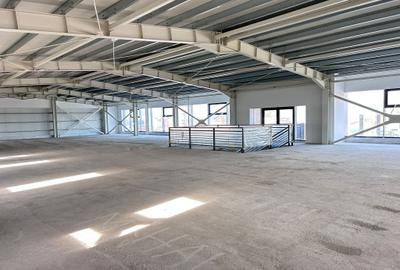 Spațiu comercial, de 640 mp, în Zona industrială - 8