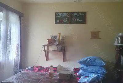 Vand casa sau schimb cu apartament