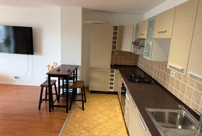 Apartament cu 3 camere decomandat în 1 Mai - 18
