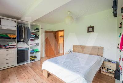 Apartament spa?ios 3 camere, Cisnadie, zona lini?tita, comision 0% - 12