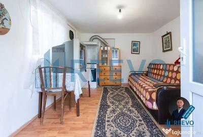Casă cu 3 camere cu Teren 2270 Mp în Central - 15