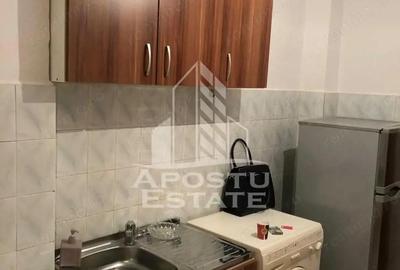 Apartament cu 1 camera, decomandat, zona Complex studentesc