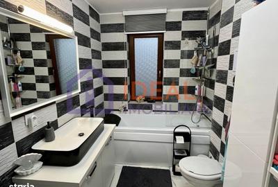 Apartament cu 4 camere în Central - 13