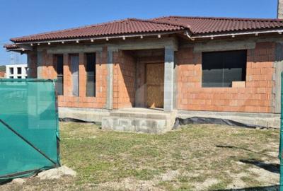 Casă cu 3 camere cu Teren 1500 Mp în Unirii - 13