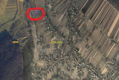 Teren de 4300 mp, în Adâncata - 2
