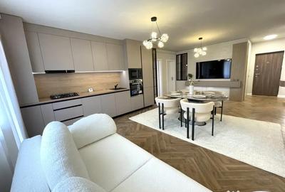 Apartament cu 3 camere semidecomandat în Florești