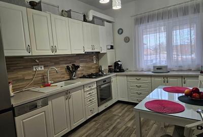 Proprietar vând 3 camere Sanandrei - 2