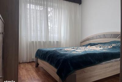 Apartament cu 3 camere semidecomandat în Micro 8 - 5