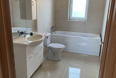 Casă cu 4 camere în Peciu Nou - 1