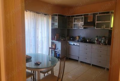 Casă cu 3 camere în Buziaș - 8