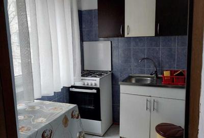 Garsonieră nedecomandată în Central - 3
